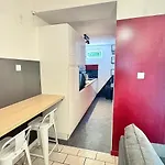 2 En Rdc Avec Terrasse 4 Personnes ドゥエー