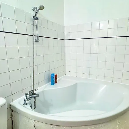 2 En Rdc Avec Terrasse 4 Personnes Apartamento Douai